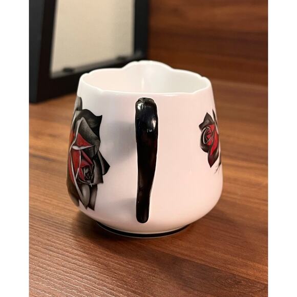 Royal Grafton Fine Bone China Creamer Black Red Rose England Vintage Floral - Picture 3 of 7